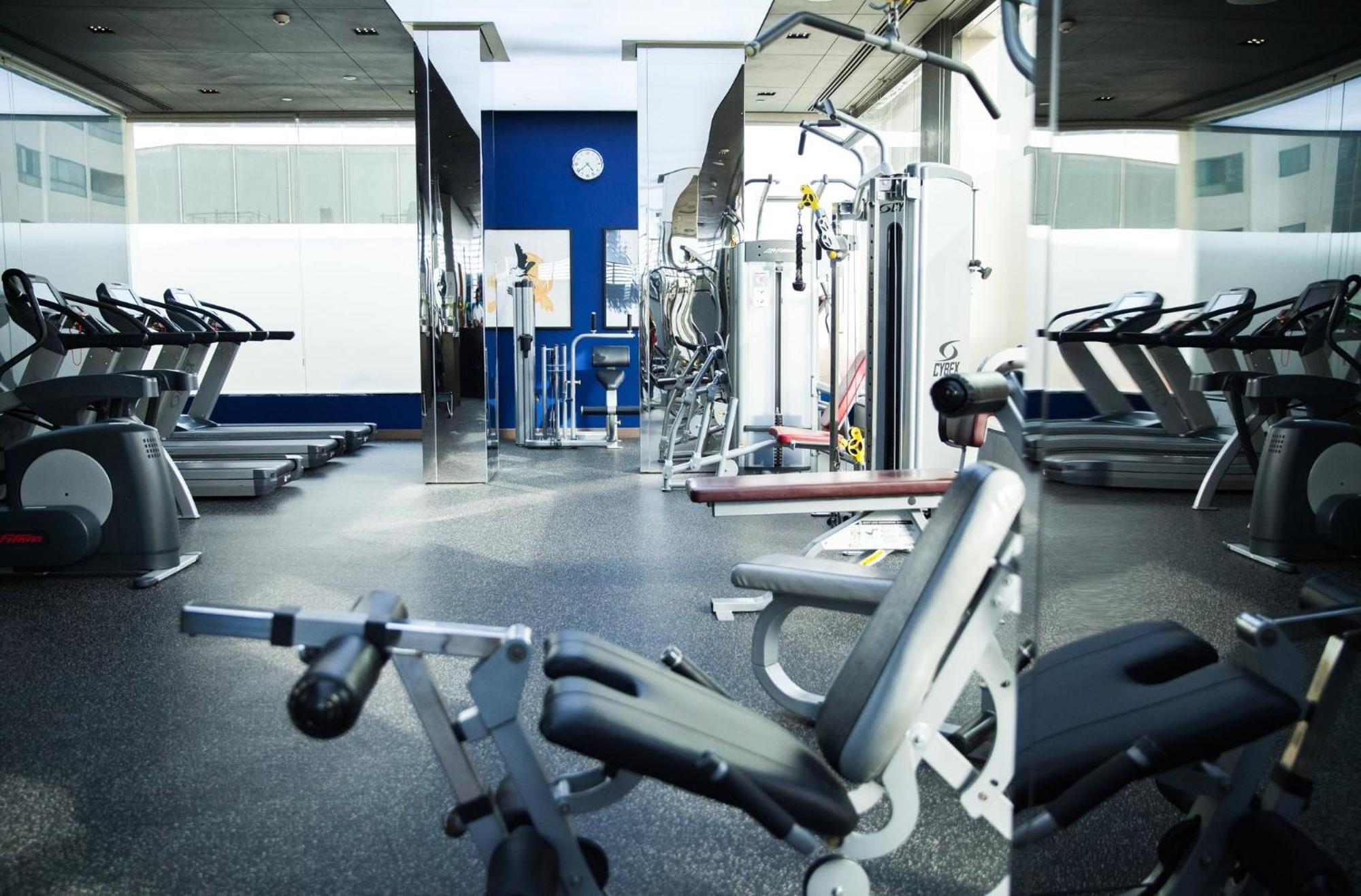 Voco Dubai By Ihg Hotel Luaran gambar The gym at the University of Bath